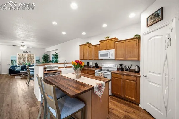 $359,950 | 10191 Silver Stirrup Drive, Colorado Springs, CO 80925