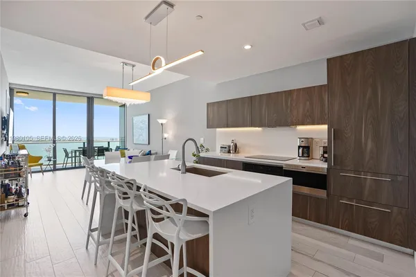 $7,200 | 480 Northeast 31st Street, Unit 3906, Miami, FL 33137