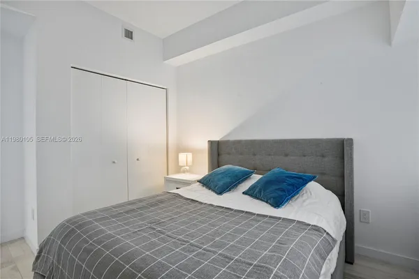 $7,200 | 480 Northeast 31st Street, Unit 3906, Miami, FL 33137