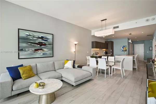 $7,200 | 480 Northeast 31st Street, Unit 3906, Miami, FL 33137