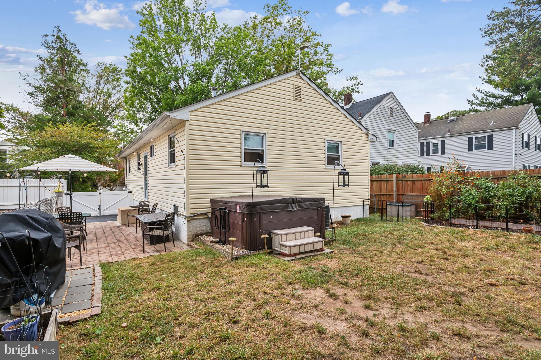109 Walnut Road Wallingford, PA 19086 - Photo 28 of 30 Backyard