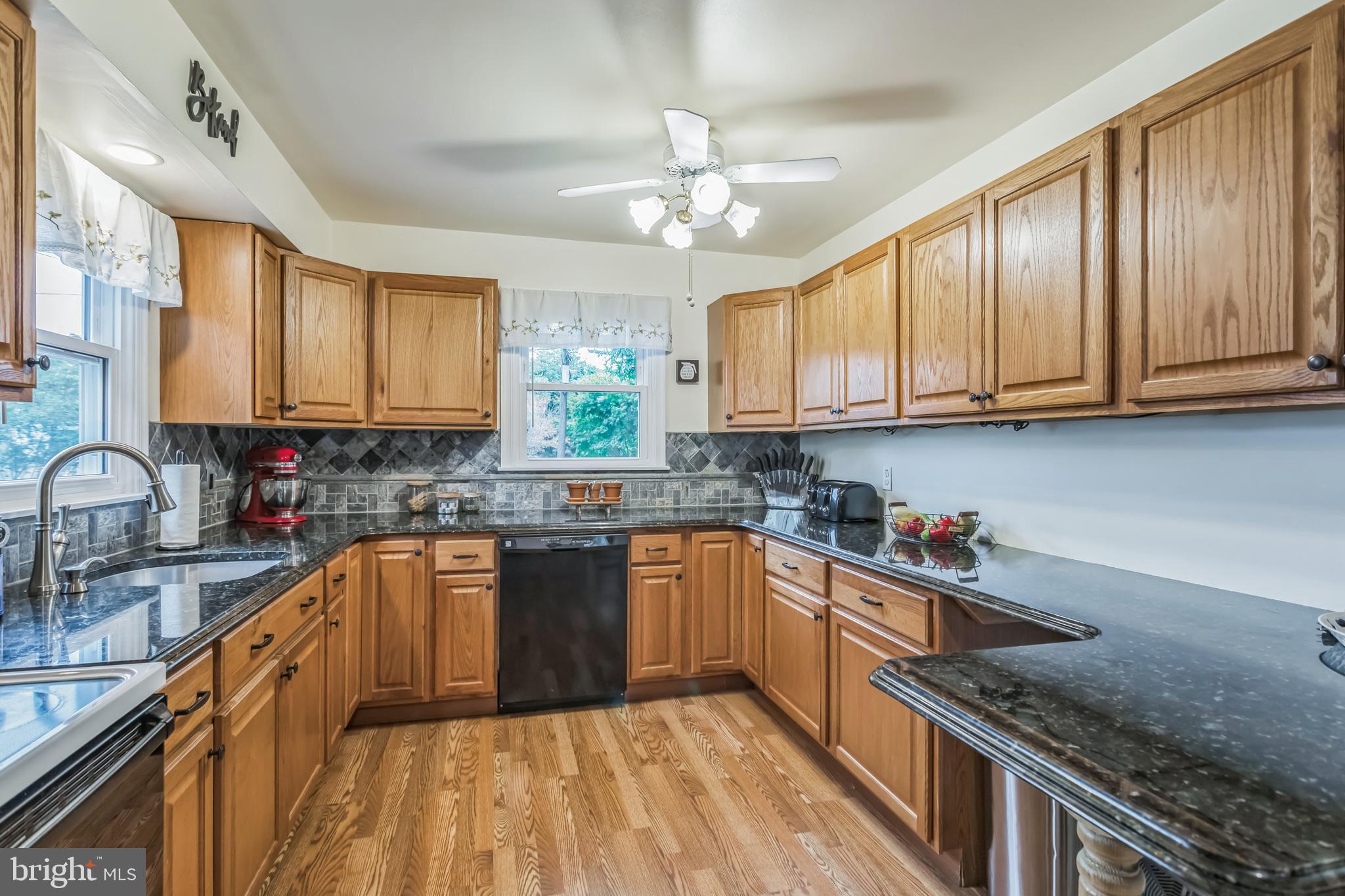 109 Walnut Road Wallingford, PA 19086 - Photo 9 of 30