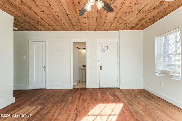 $1,500 | 1701 32nd Street, Lubbock, TX 79411