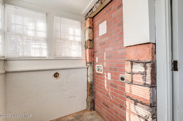 $1,500 | 1701 32nd Street, Lubbock, TX 79411