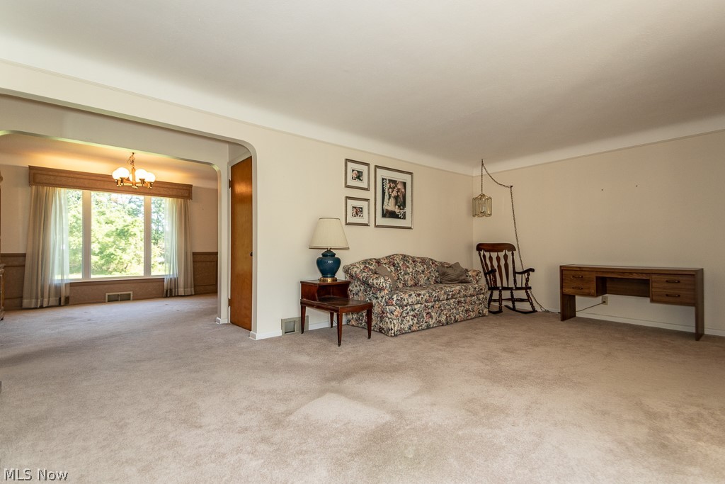 4991 Gleeten Road Cleveland, OH 44143 - Photo 6 of 34 Gallery Image 6