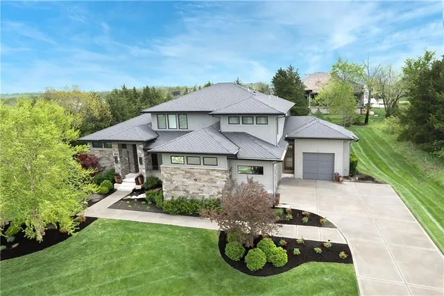 $1,475,000 | 25075 West 105th Terrace, Olathe, KS 66061