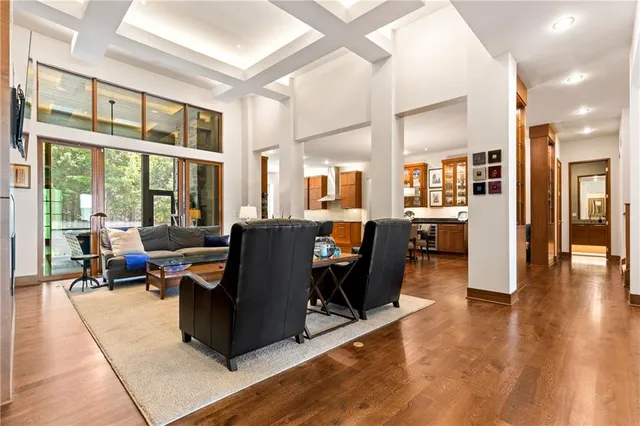 $1,475,000 | 25075 West 105th Terrace, Olathe, KS 66061