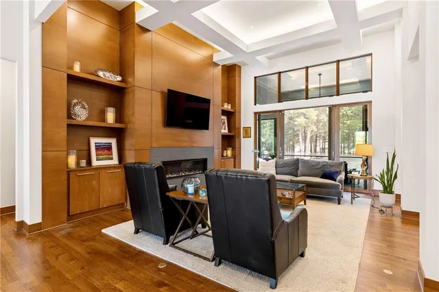 $1,475,000 | 25075 West 105th Terrace, Olathe, KS 66061