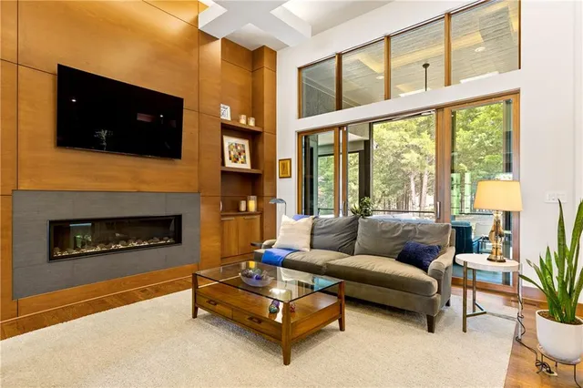 $1,475,000 | 25075 West 105th Terrace, Olathe, KS 66061