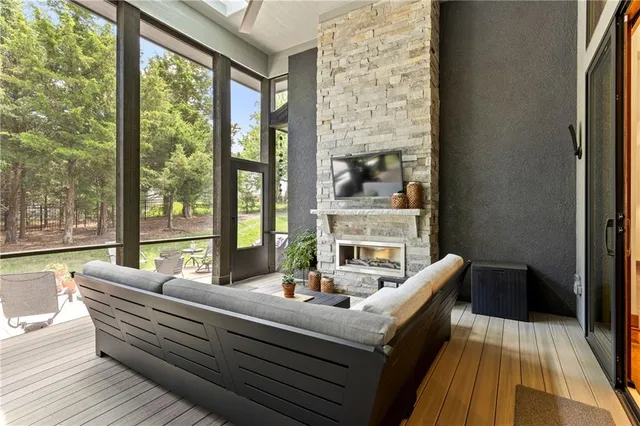 $1,475,000 | 25075 West 105th Terrace, Olathe, KS 66061