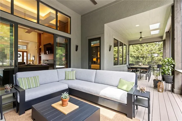 $1,475,000 | 25075 West 105th Terrace, Olathe, KS 66061