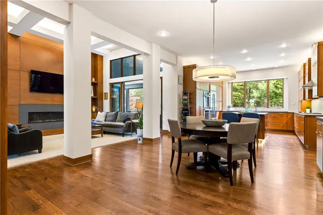 $1,475,000 | 25075 West 105th Terrace, Olathe, KS 66061