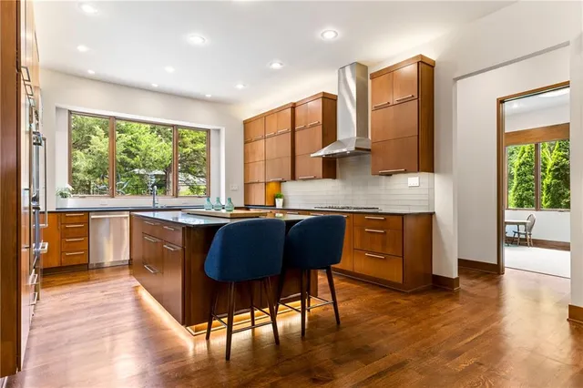 $1,475,000 | 25075 West 105th Terrace, Olathe, KS 66061