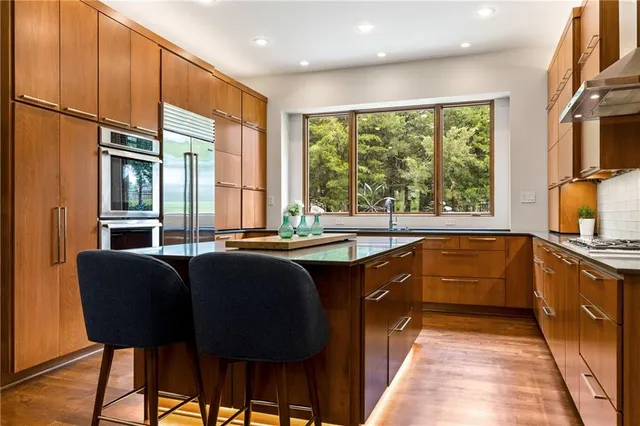 $1,475,000 | 25075 West 105th Terrace, Olathe, KS 66061