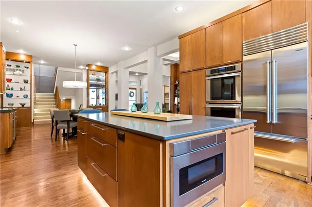 $1,475,000 | 25075 West 105th Terrace, Olathe, KS 66061