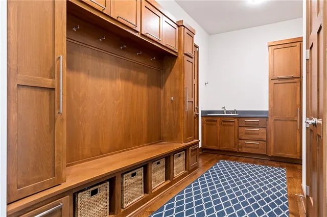 $1,475,000 | 25075 West 105th Terrace, Olathe, KS 66061