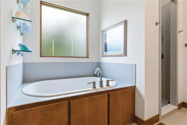 $1,475,000 | 25075 West 105th Terrace, Olathe, KS 66061