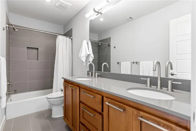 $1,475,000 | 25075 West 105th Terrace, Olathe, KS 66061