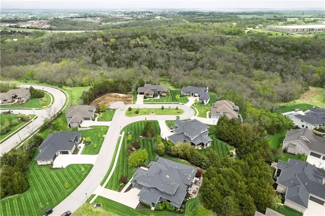 $1,475,000 | 25075 West 105th Terrace, Olathe, KS 66061