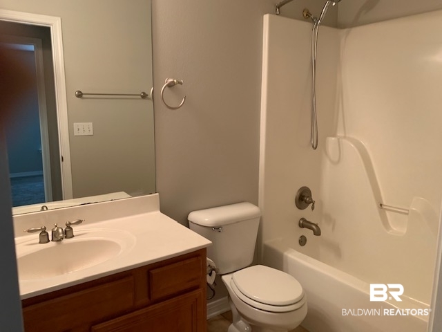 1245 Pencarro Boulevard Foley, AL 36535 - Photo 10 of 27 Hall bath