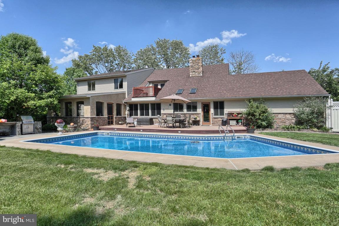 300 Koser Road Lititz, PA 17543 - Photo 2 of 31