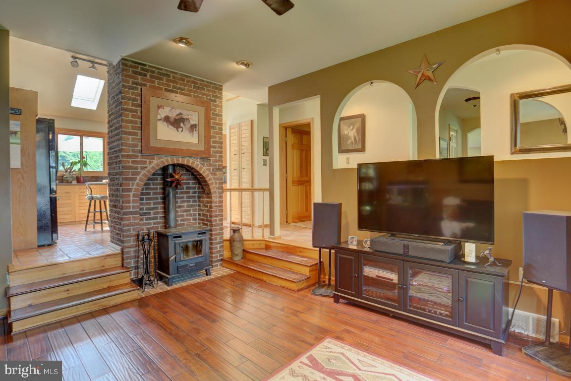 300 Koser Road Lititz, PA 17543 - Photo 5 of 31