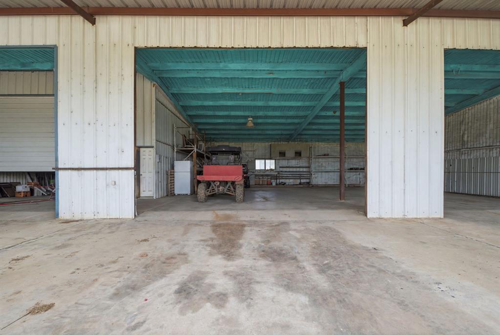 12255 Strittmatter Road Pilot Point, TX 76258 - Photo 29 of 33