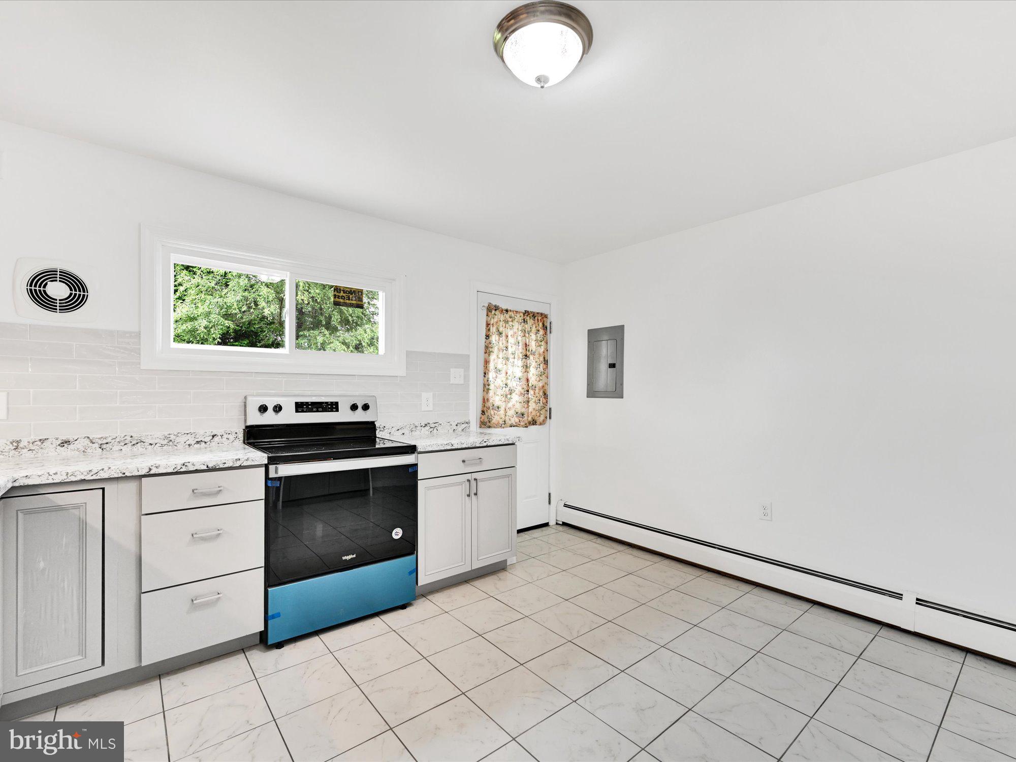 5204 Sunset Road Temple, PA 19560 - Photo 12 of 26 Gallery Image 12
