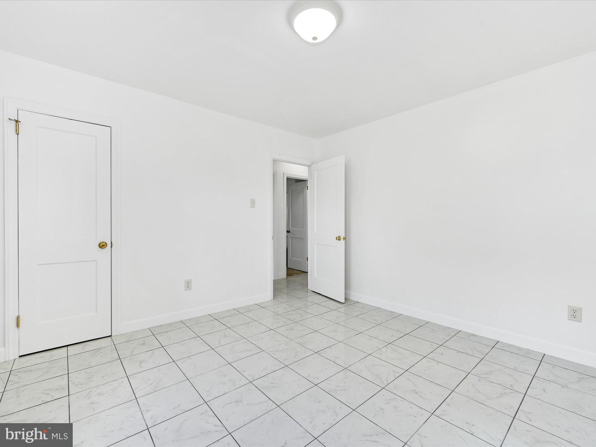 5204 Sunset Road Temple, PA 19560 - Photo 15 of 26 Gallery Image 15