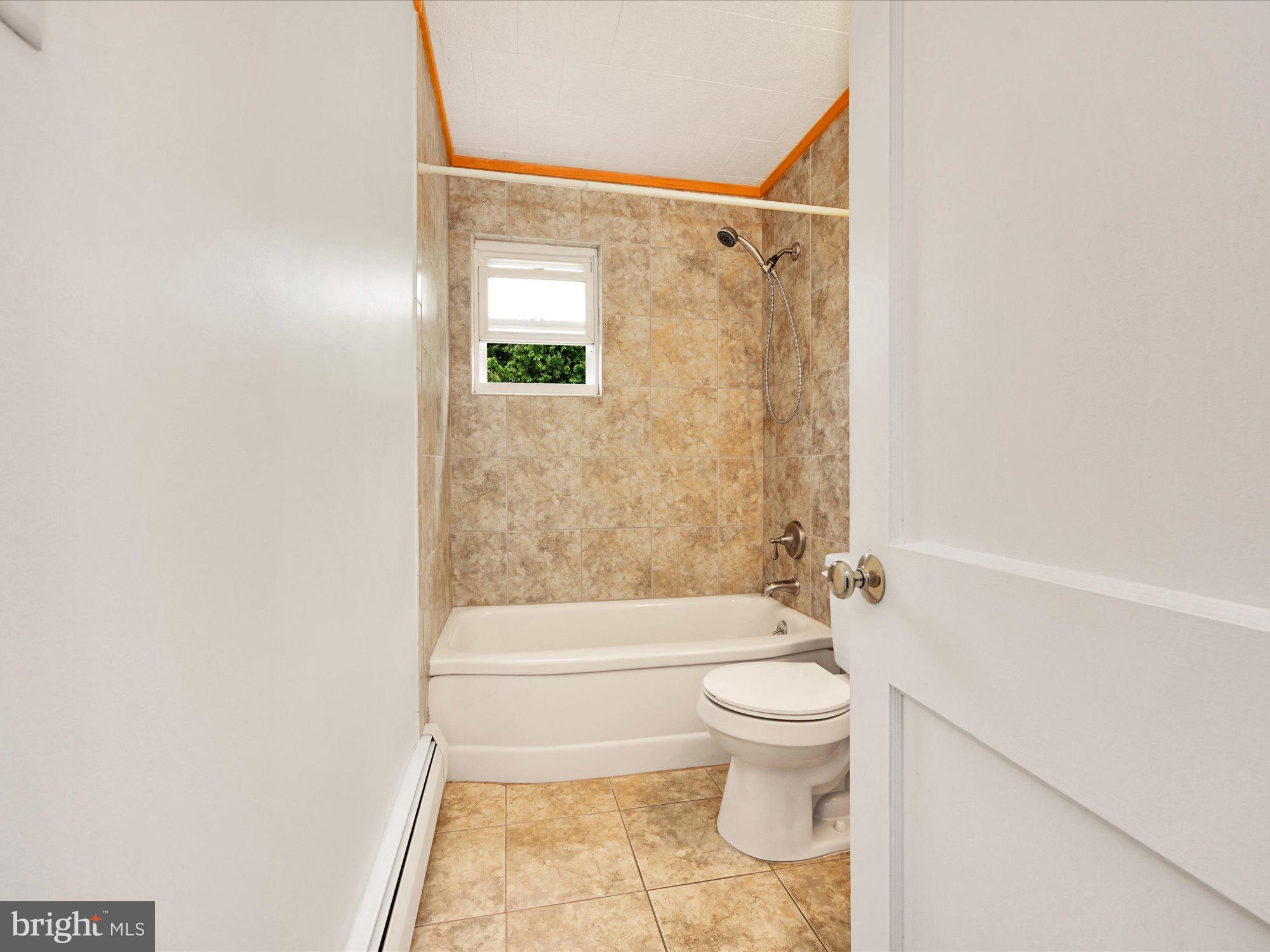 5204 Sunset Road Temple, PA 19560 - Photo 18 of 26 Gallery Image 18