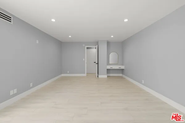 a view of empty room