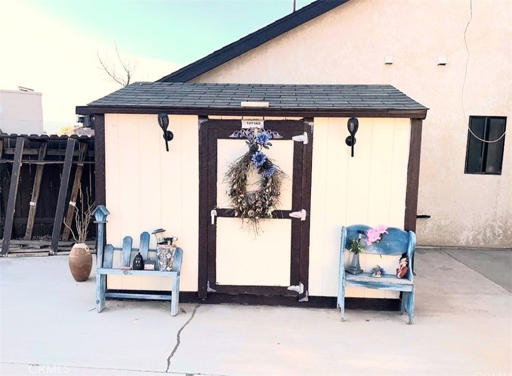 13889 Olathe Road Apple Valley, CA 92307 - Photo 16 of 39