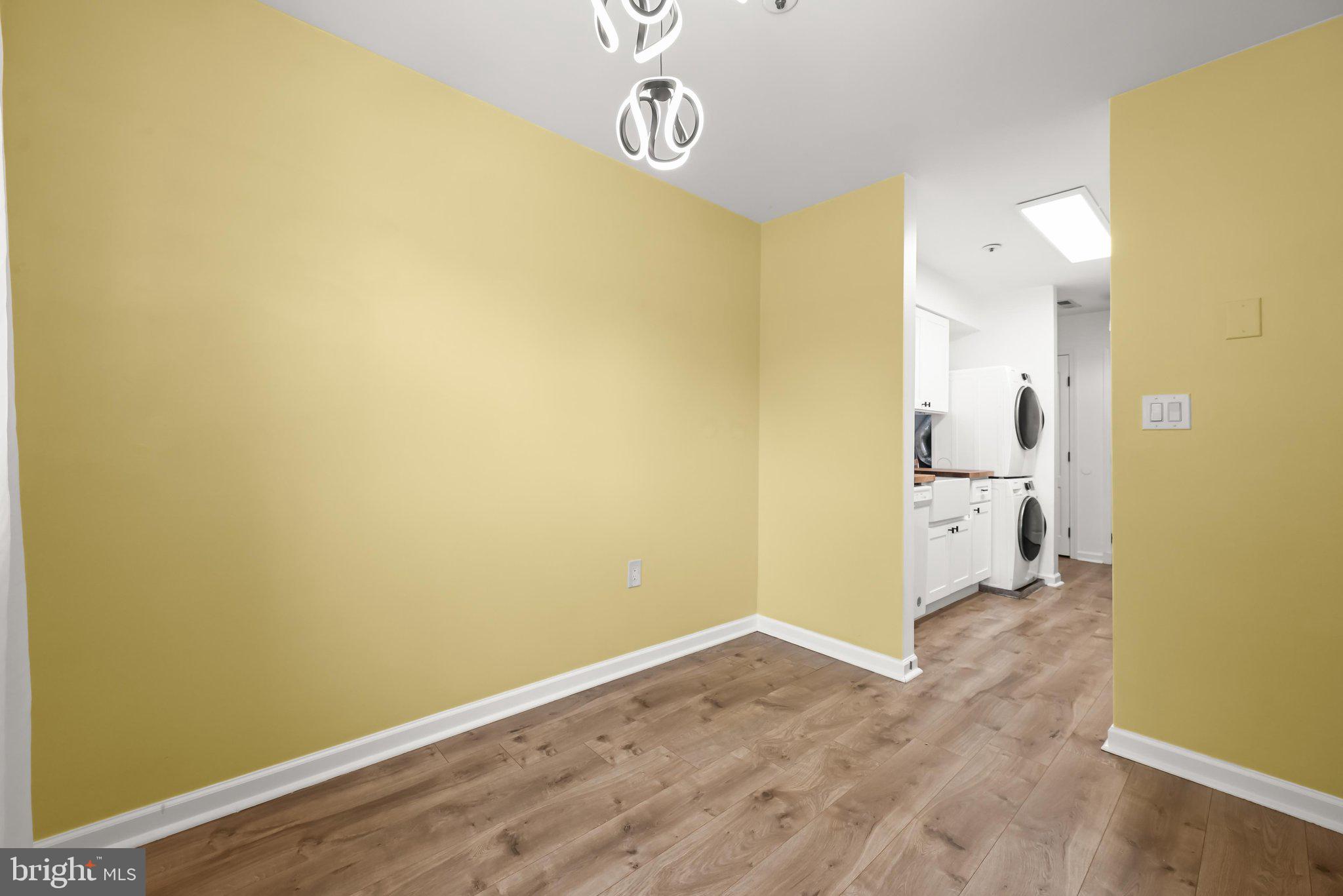 8393 Montgomery Run Road, Unit L Ellicott City, MD 21043 - Photo 15 of 47 Dining Room