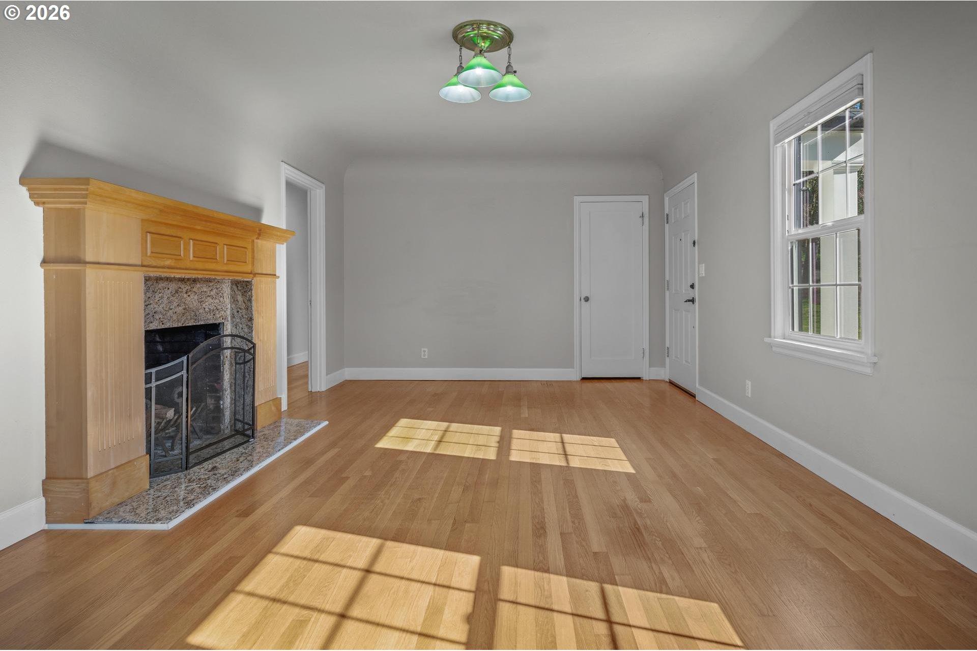 1815 Southwest Sunset Boulevard Portland, OR 97239 - Photo 4 of 36 Gallery Image 4