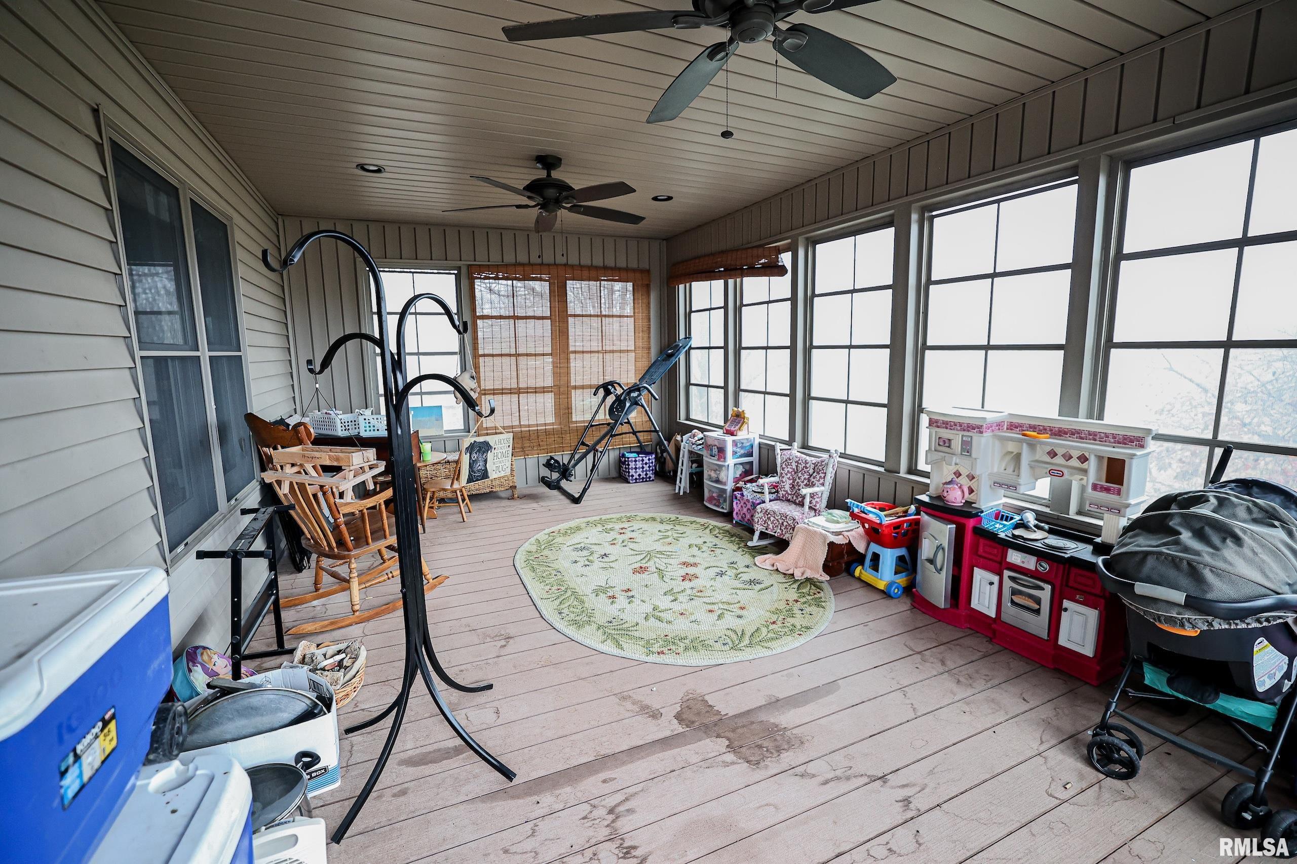 24080 287th Avenue Barry, IL 62312 - Photo 20 of 86