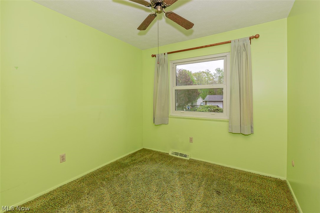5640 Reef Road Mentor, OH 44060 - Photo 15 of 24 Gallery Image 15