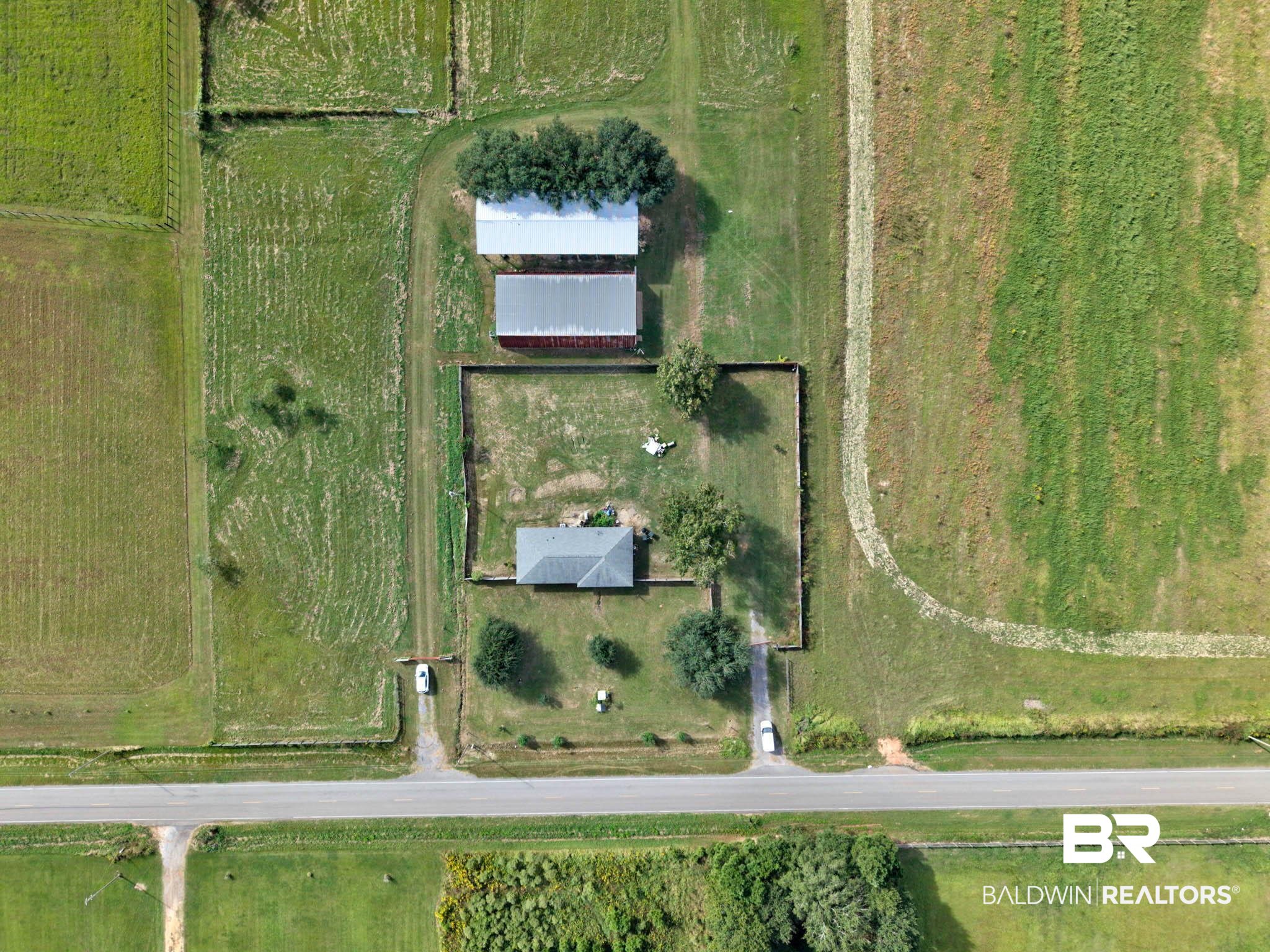 28752 Gardner Road Elberta, AL 36530 - Photo 9 of 35