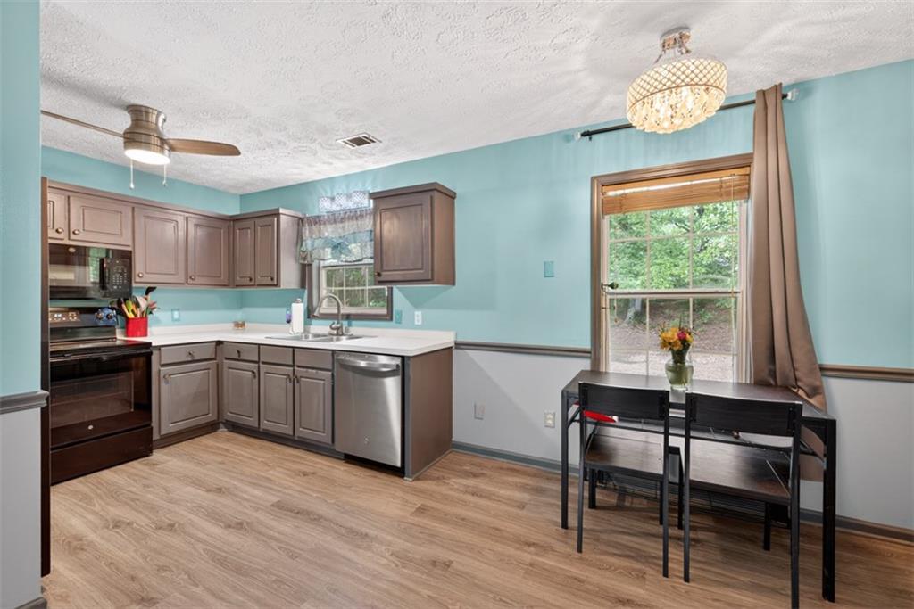 270 Griffith Street Winder, GA 30680 - Photo 8 of 25