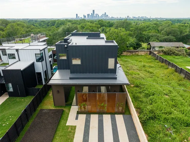 $5,500 | 412 Kemp Street, Austin, TX 78741