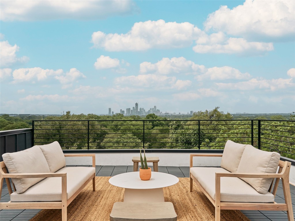 412 Kemp Street Austin, TX 78741 - Photo 7 of 37