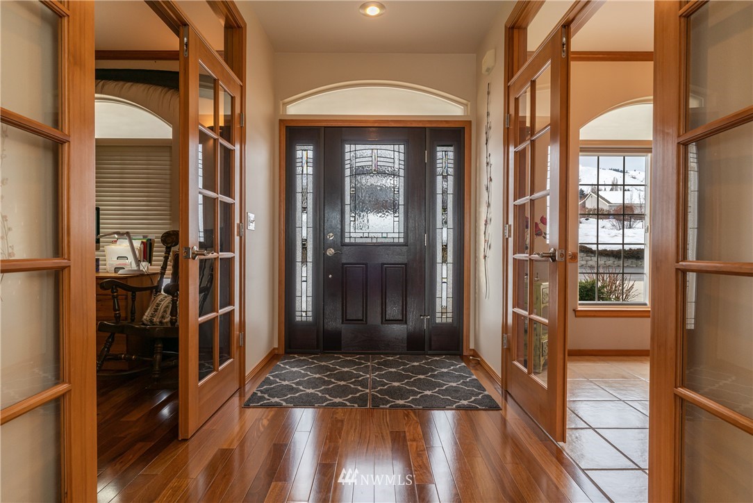 2308 Lester Road Wenatchee, WA 98801 - Photo 3 of 40 Gallery Image 3