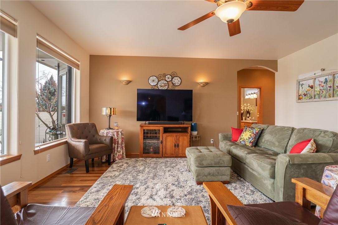 2308 Lester Road Wenatchee, WA 98801 - Photo 9 of 40 Gallery Image 9