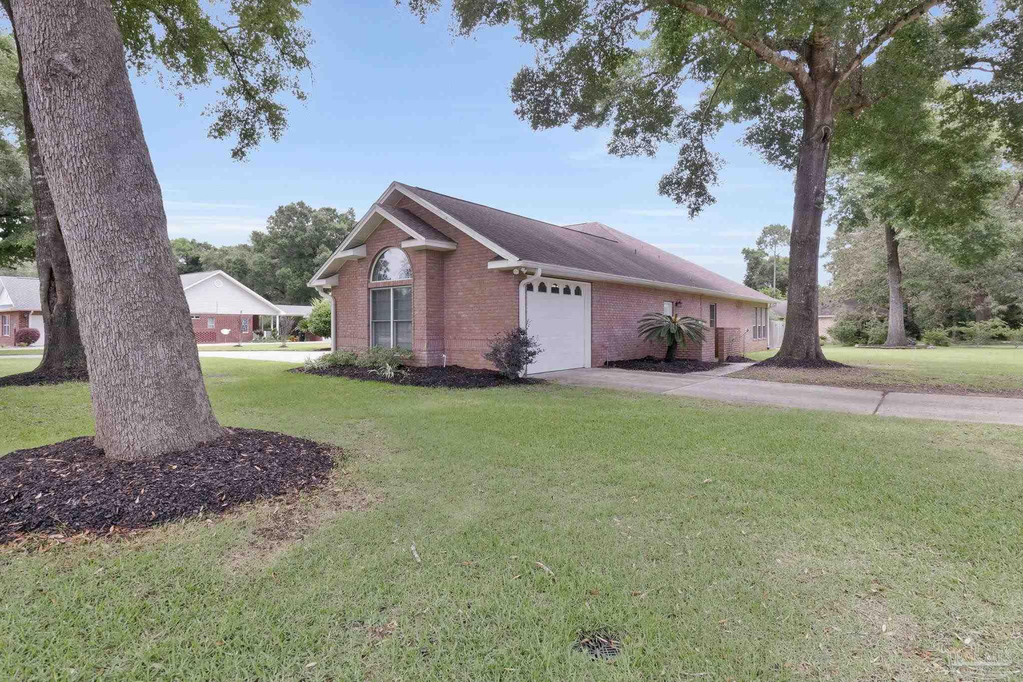 9244 Bell Ridge Drive Pensacola, FL 32526 - Photo 3 of 58
