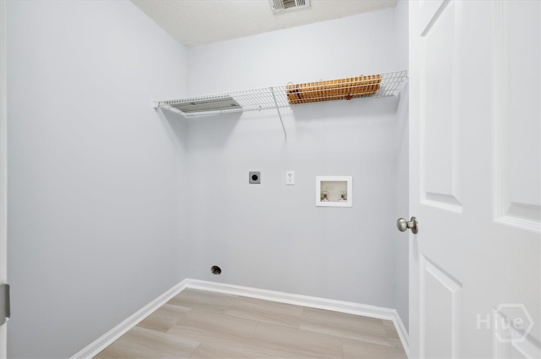 24 Stalwick Drive Pooler, GA 31322 - Photo 28 of 34 Separate laundry room.