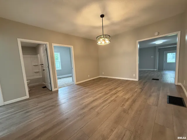 $150,000 | 233 West Spruce Street, Canton, IL 61520