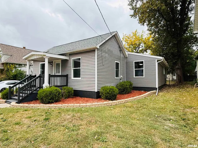 $150,000 | 233 West Spruce Street, Canton, IL 61520