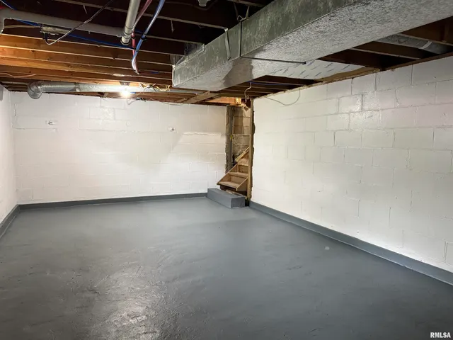 $150,000 | 233 West Spruce Street, Canton, IL 61520