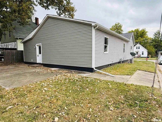 $150,000 | 233 West Spruce Street, Canton, IL 61520