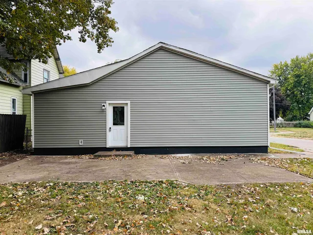 $150,000 | 233 West Spruce Street, Canton, IL 61520
