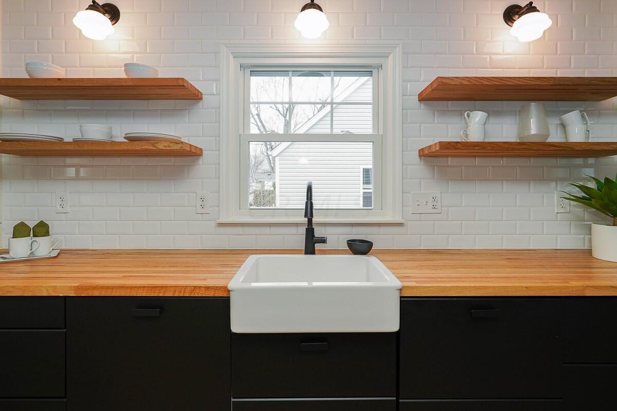 2285 Cranford Road Columbus, OH 43221 - Photo 13 of 32 kitchen 6